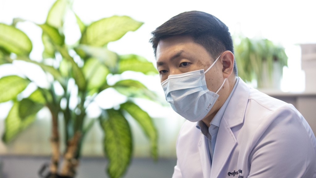 孔繁毅:初步確診菲傭料帶南非變種病毒 疫苗為最有效應對措施 孔繁毅:初步確診菲傭料帶南非變種病毒 疫苗為最有效應對措施