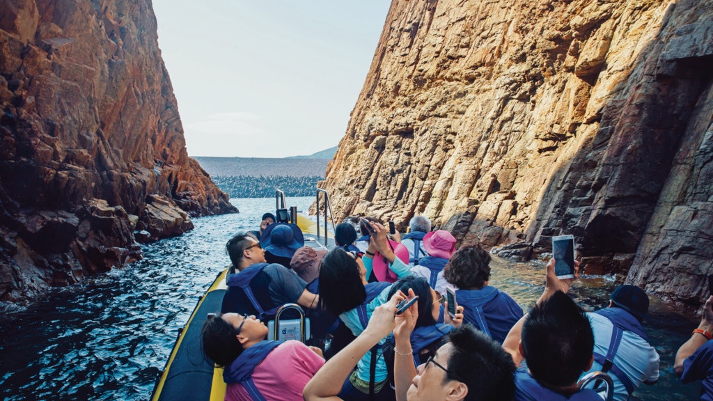 疫苗氣泡|旅遊業料行內僅30%人已打針 本地遊最快下周才出團 疫苗氣泡|旅遊業料行內僅30%人已打針 本地遊最快下周才出團