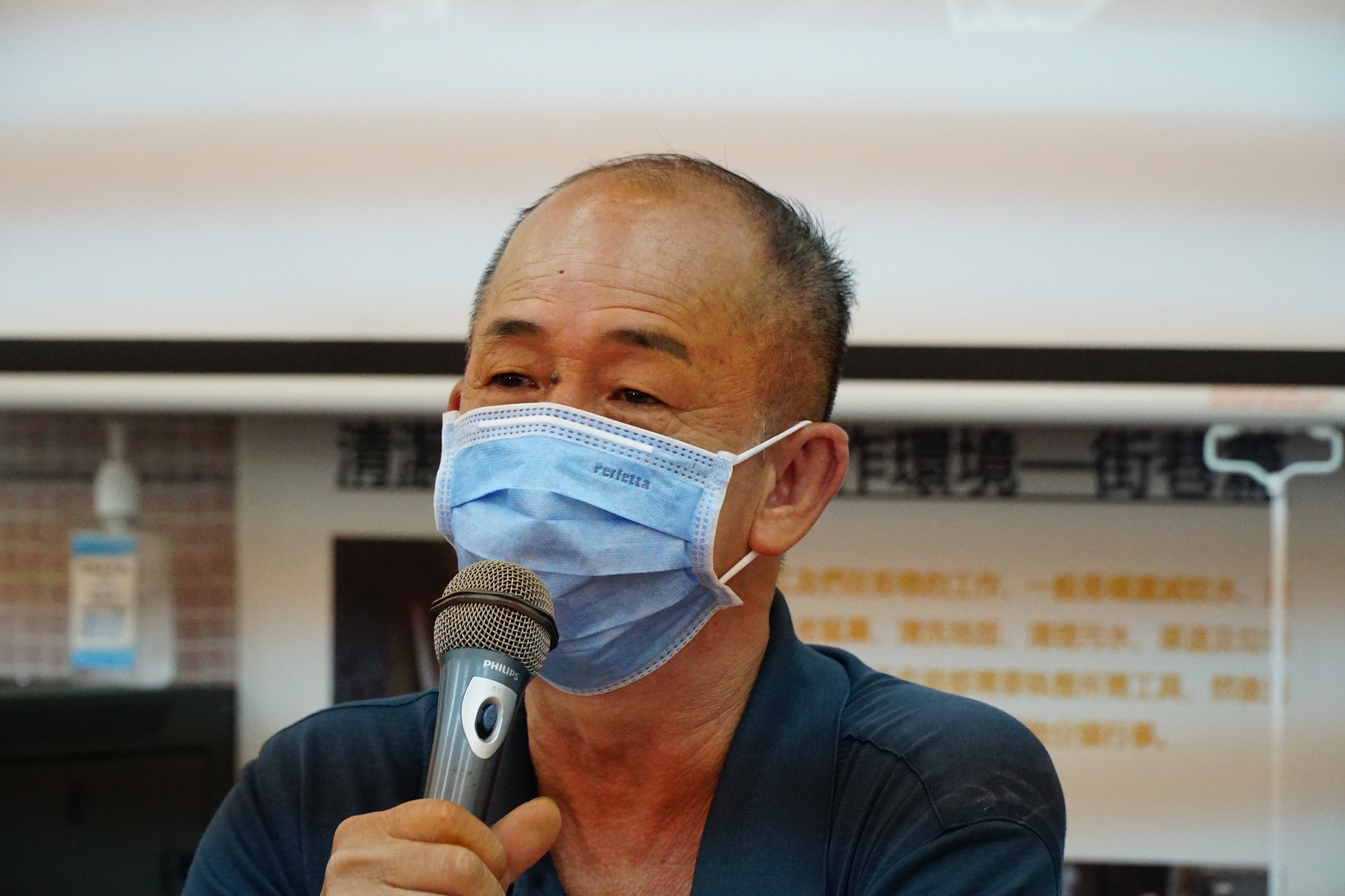 阿中現時與哥哥同住,雖然多番請求,但哥哥以私隱為由堅拒提供相關資料,令阿中無法申請在職家庭津貼。(曾鳳婷攝) 阿中現時與哥哥同住,雖然多番請求,但哥哥以私隱為由堅拒提供相關資料,令阿中無法申請在職家庭津貼。(曾鳳婷攝)