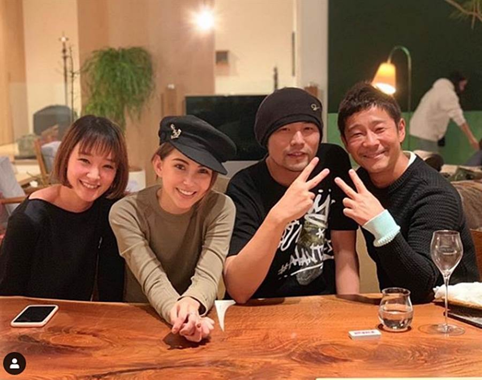 日本富豪前澤友作又一出位作委託hermes與勞斯萊斯打造唯一座駕 日本富豪前澤友作又一出位作委託hermes與勞斯萊斯打造唯一座駕