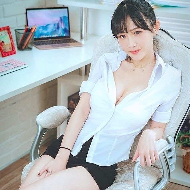 圓圓Irene Chang已經出道一段日子，因為集美貌、身材、才華與愛心於一身，因而被網民視為完美女神典範！（IG「icicbaby」圖片）