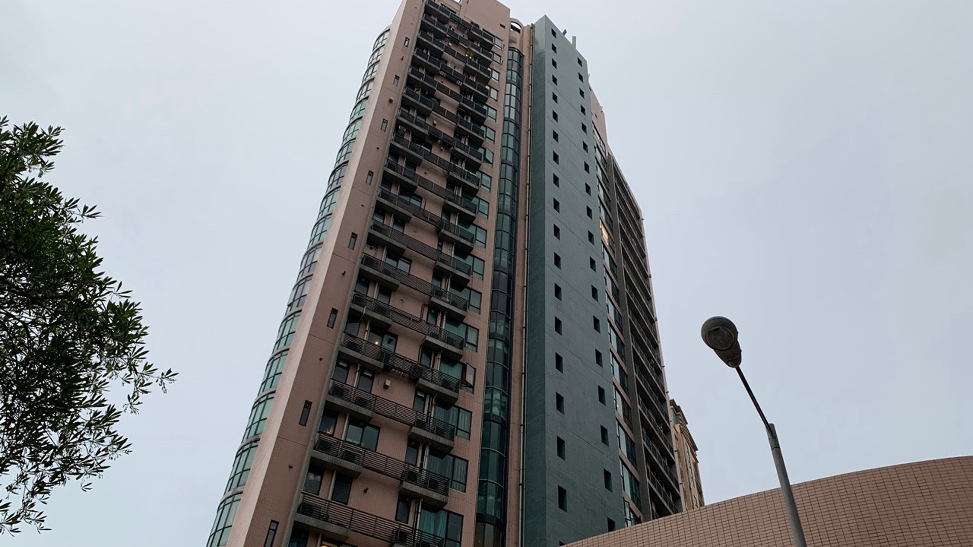 變種病毒|薄扶林道豪峰110名住戶完成檢測 未有新確診個案 變種病毒|薄扶林道豪峰110名住戶完成檢測 未有新確診個案
