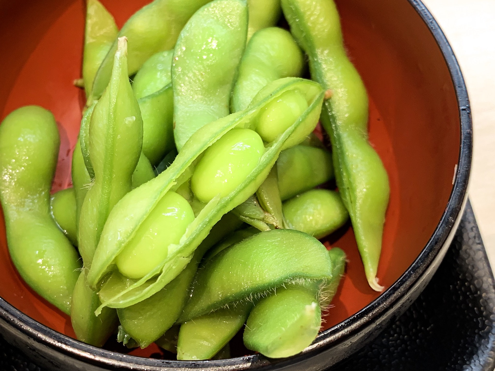 揀枝豆貼士 愈飽滿愈好味 鮮嫩爽甜枝豆必睇一個部位 香港01 教煮 揀枝豆貼士 愈飽滿愈好味 鮮嫩爽甜枝豆必睇一個部位 香港01 教煮