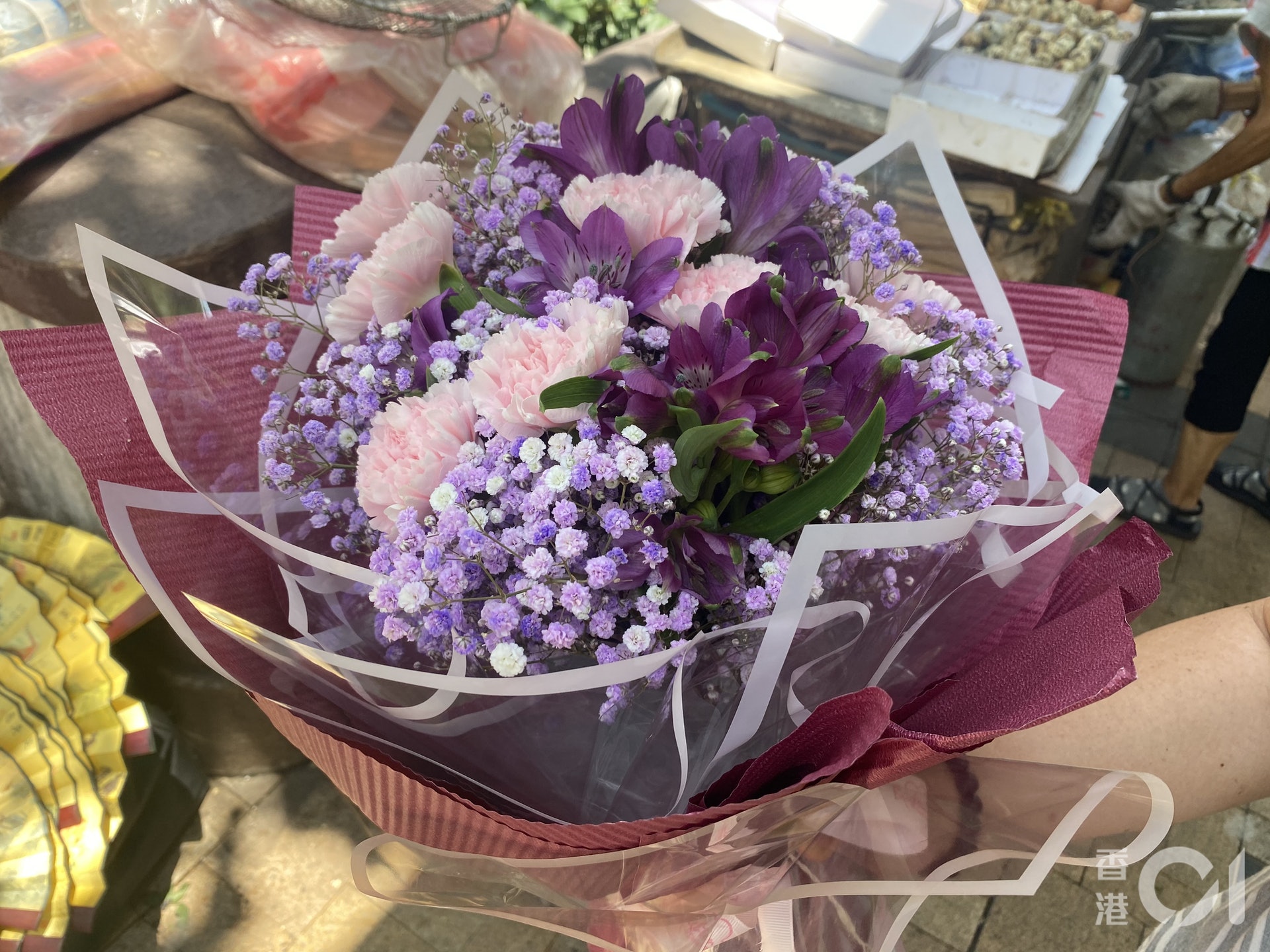 母親節 花墟水洩不通生意增有市民訂花後母入院望可親手送花 香港01 社會新聞 母親節 花墟水洩不通生意增有市民訂花後母入院望可親手送花 香港01 社會新聞