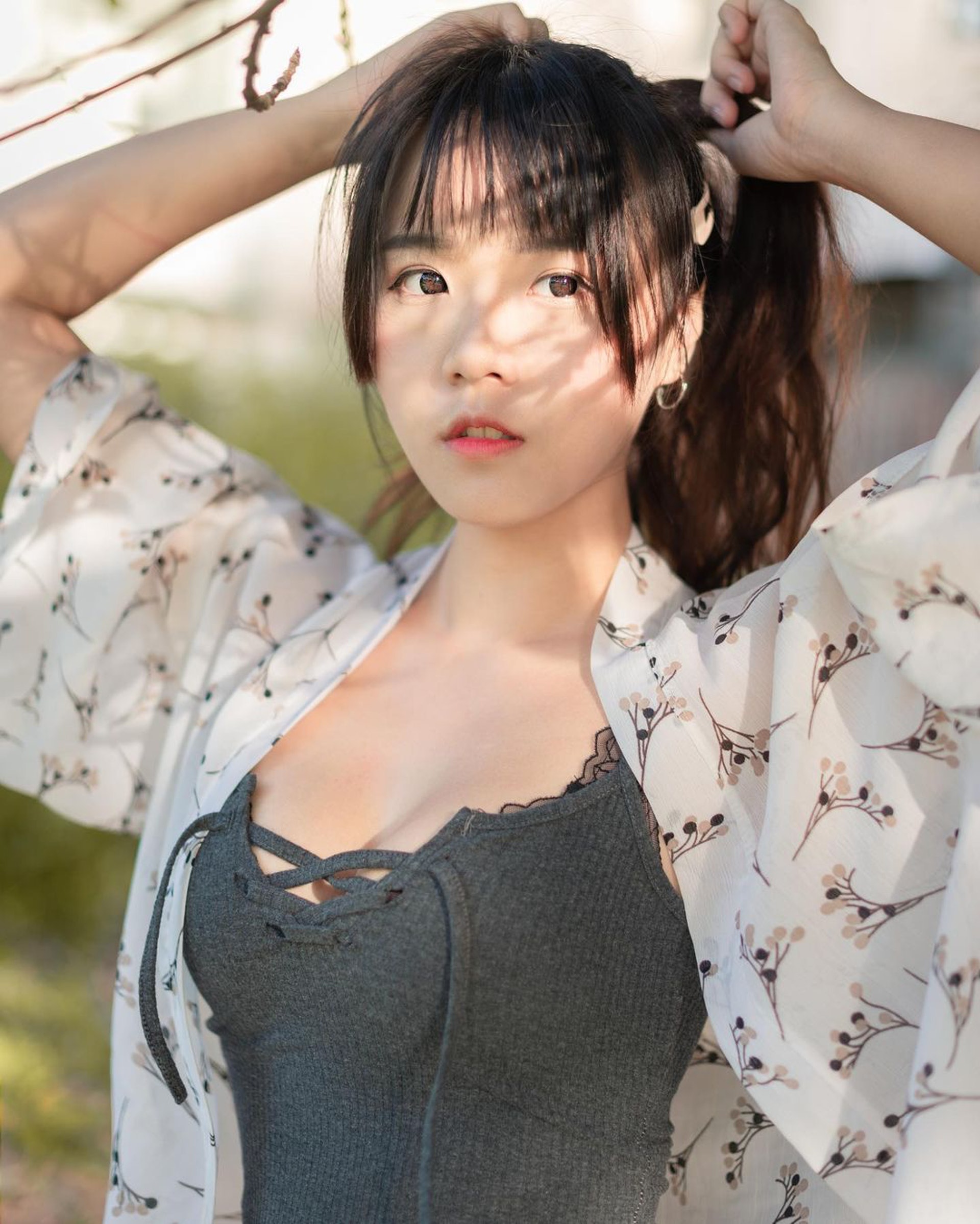 Angela寶7是台灣網紅,以不科學身材及鄰家女孩感覺跑出。(IG「_bao.7」圖片) Angela寶7是台灣網紅,以不科學身材及鄰家女孩感覺跑出。(IG「_bao.7」圖片)
