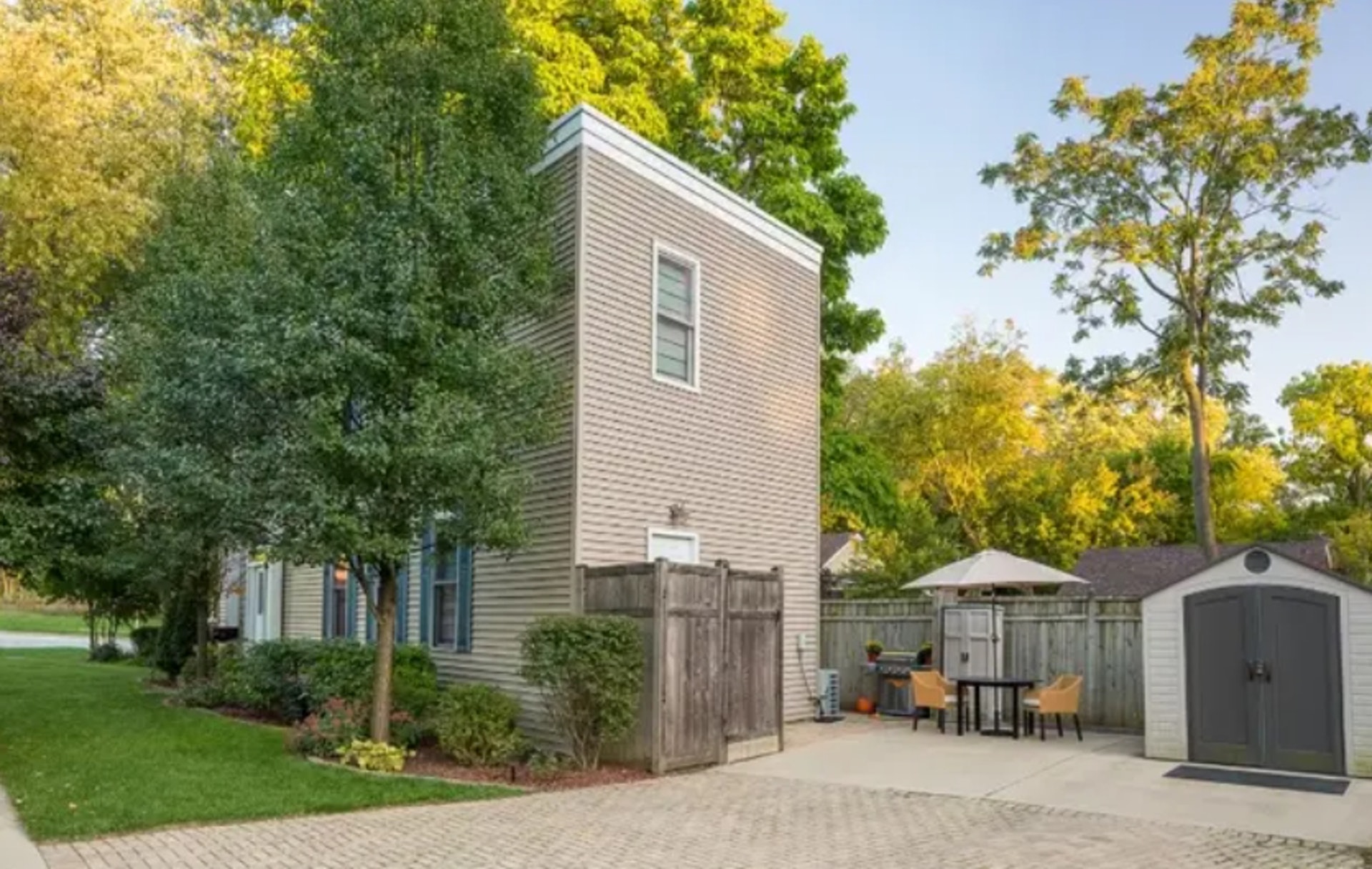 美國瘦長 紙片屋 爆紅最窄處不足1米內部照曝光原來極寬敞 美國瘦長 紙片屋 爆紅最窄處不足1米內部照曝光原來極寬敞