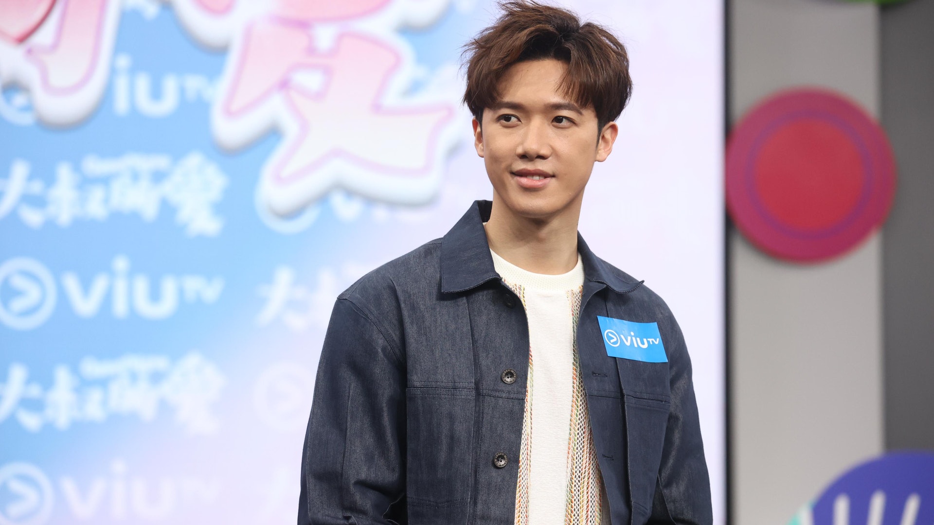 大叔的愛 Stanley Mirror拒過份參考原版 驚演出時有太多影子 大叔的愛 Stanley Mirror拒過份參考原版 驚演出時有太多影子