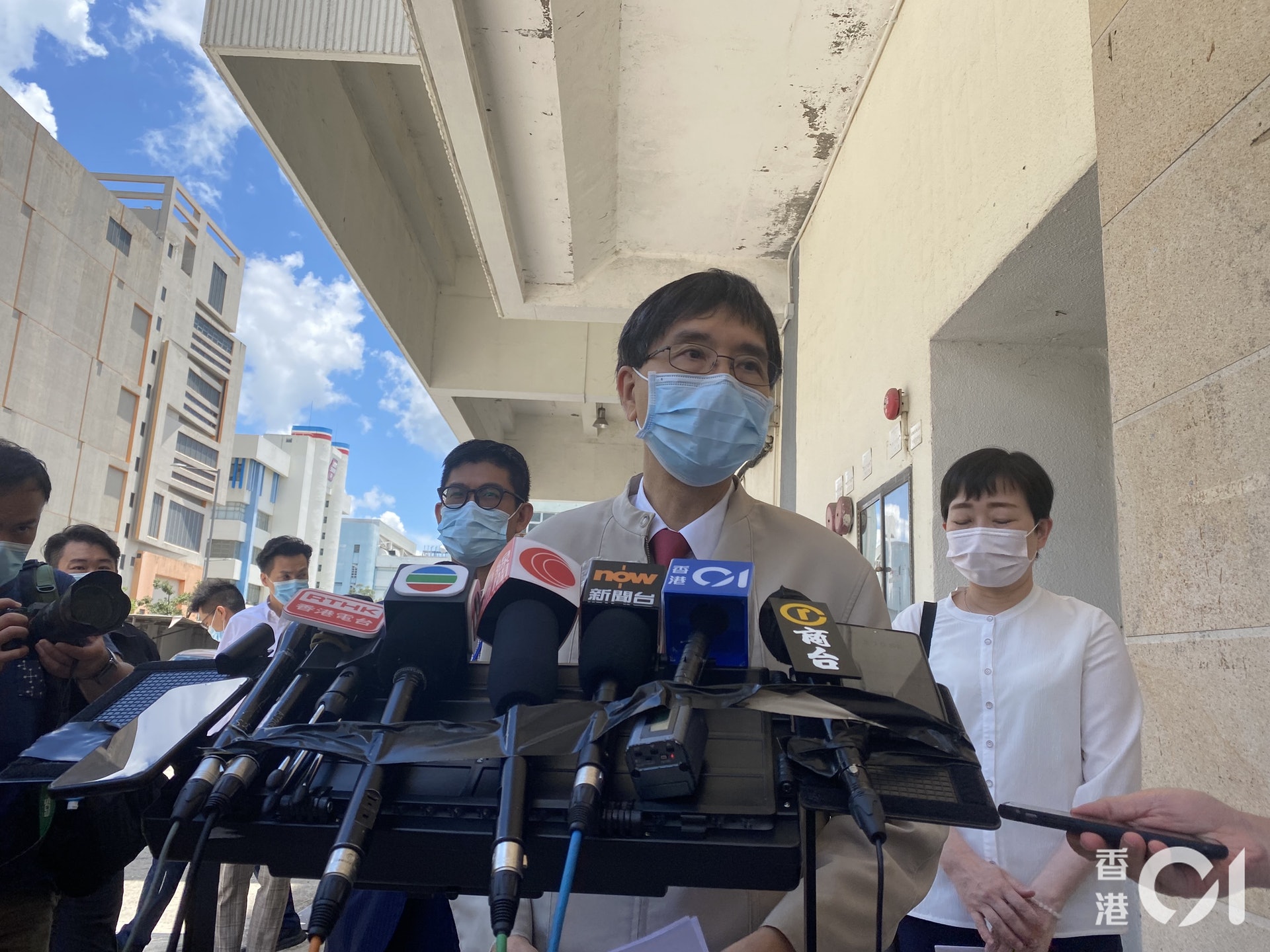 袁國勇視察華大基因實驗室。(麥凱茵攝) 袁國勇視察華大基因實驗室。(麥凱茵攝)