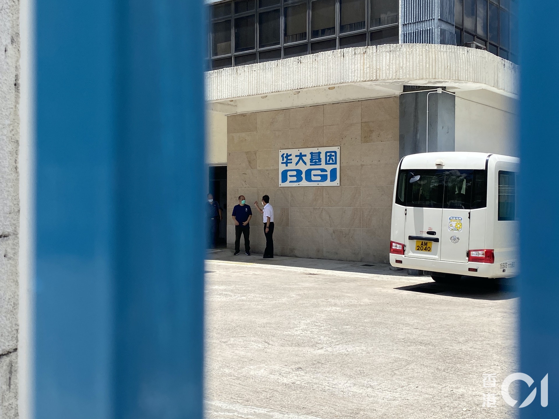 袁國勇視察華大基因實驗室。(麥凱茵攝) 袁國勇視察華大基因實驗室。(麥凱茵攝)
