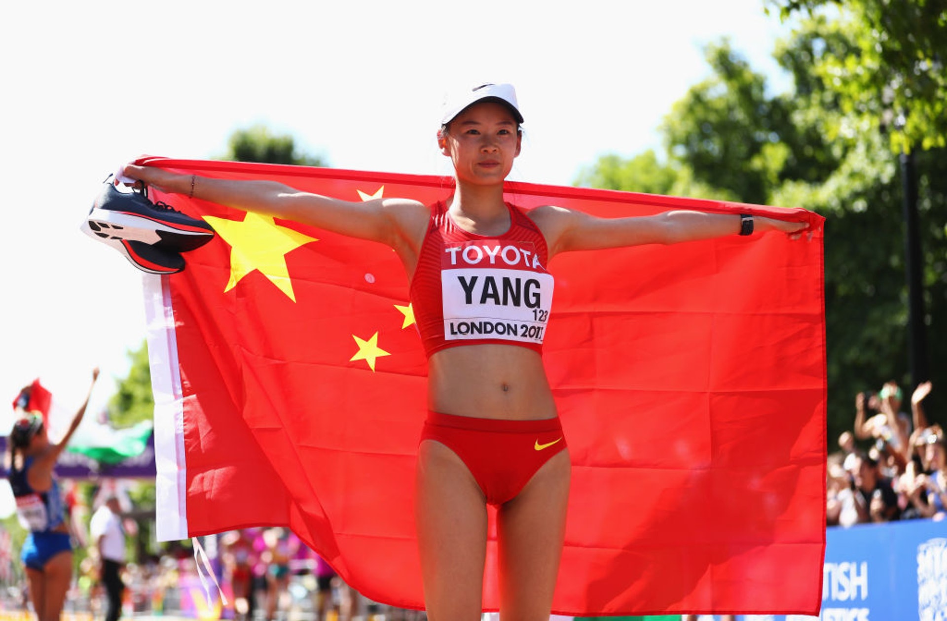 楊家玉2017年贏得世界錦標賽冠軍一刻,赫然搖身一變為美少女一名,令人眼前一亮。(Getty Images) 楊家玉2017年贏得世界錦標賽冠軍一刻,赫然搖身一變為美少女一名,令人眼前一亮。(Getty Images)