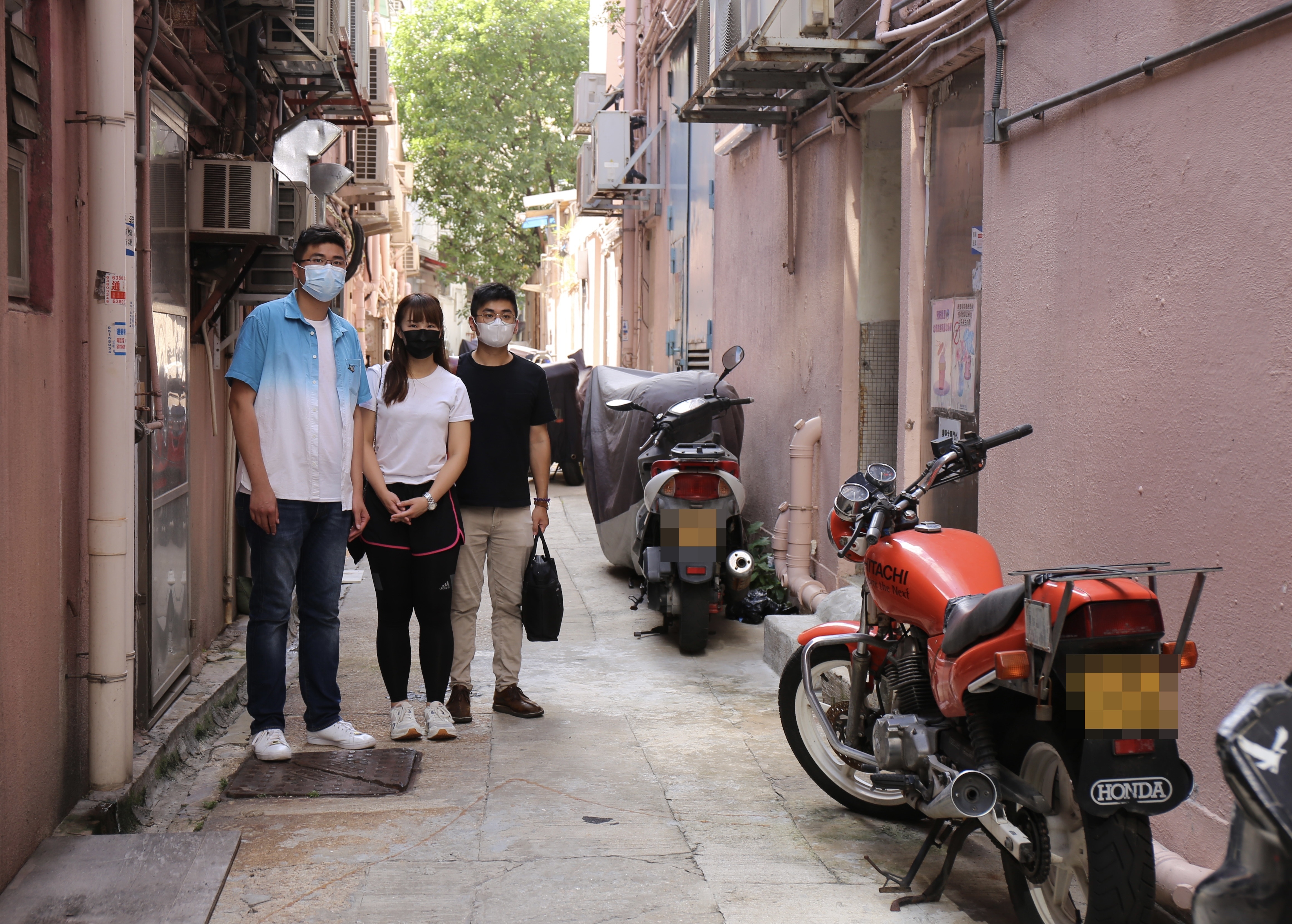 廢車圍城 阻街兼引致鼠患部門互卸責區議員促三管齊下清廢車