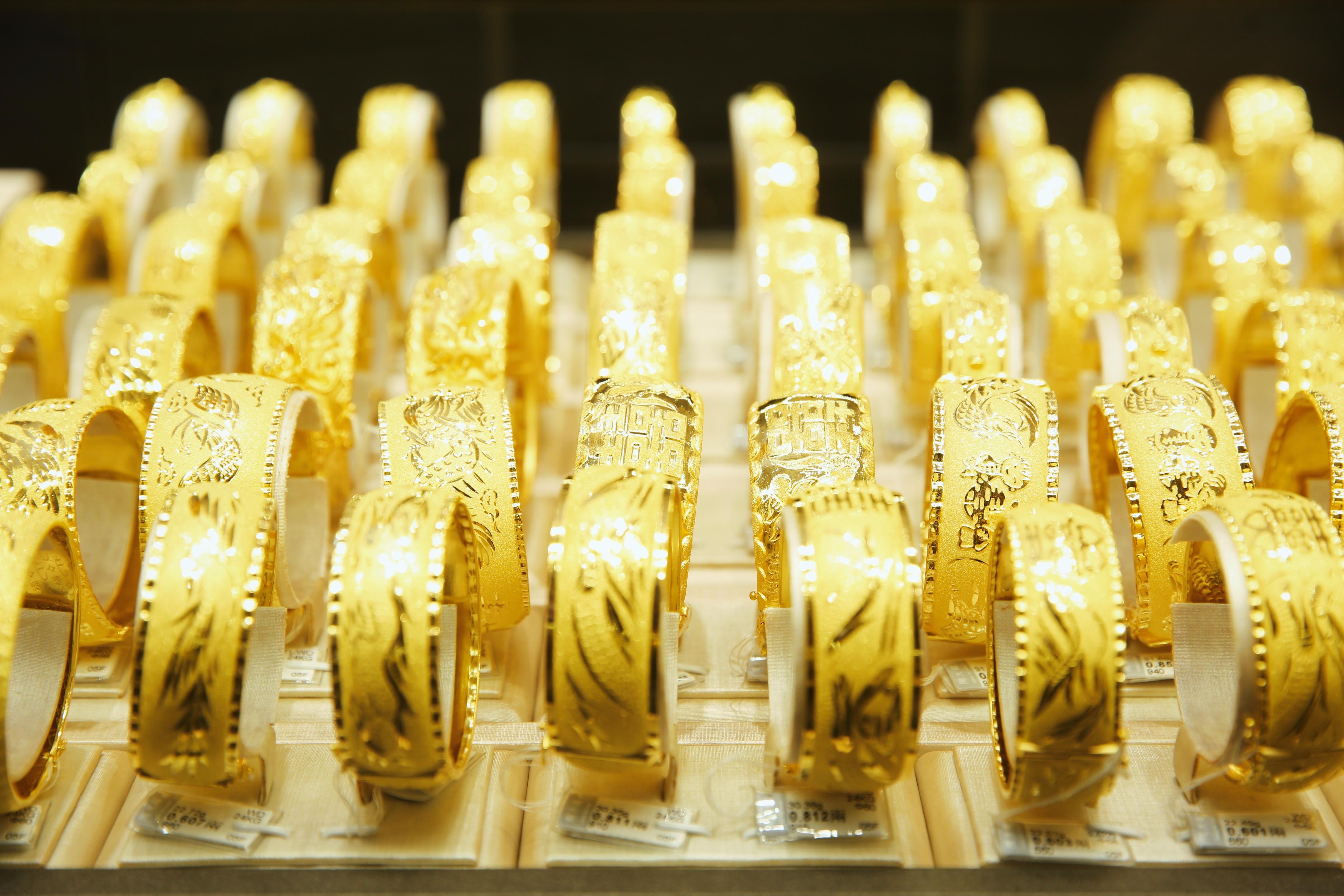 政府擬設金及寶石交易兩級註冊制加強監管逾12萬元現金交易