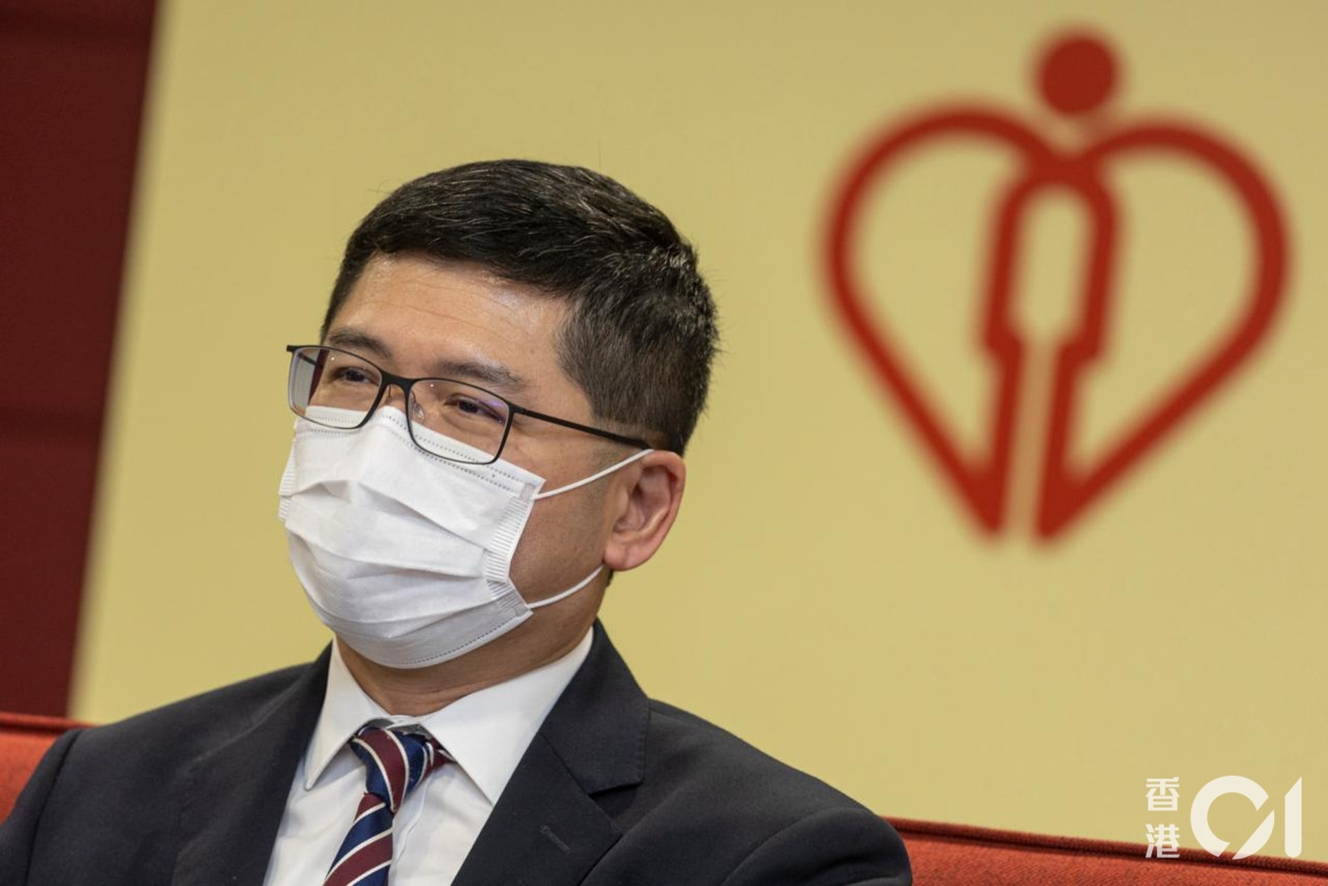高拔陞表示，醫管局「長期有幾百個空缺」、「個個專科都缺人」，相信引入海外醫生有助填補空缺，亦令本地醫生不會因太忙而失去培訓機會。（資料圖片 / 張浩維攝）
