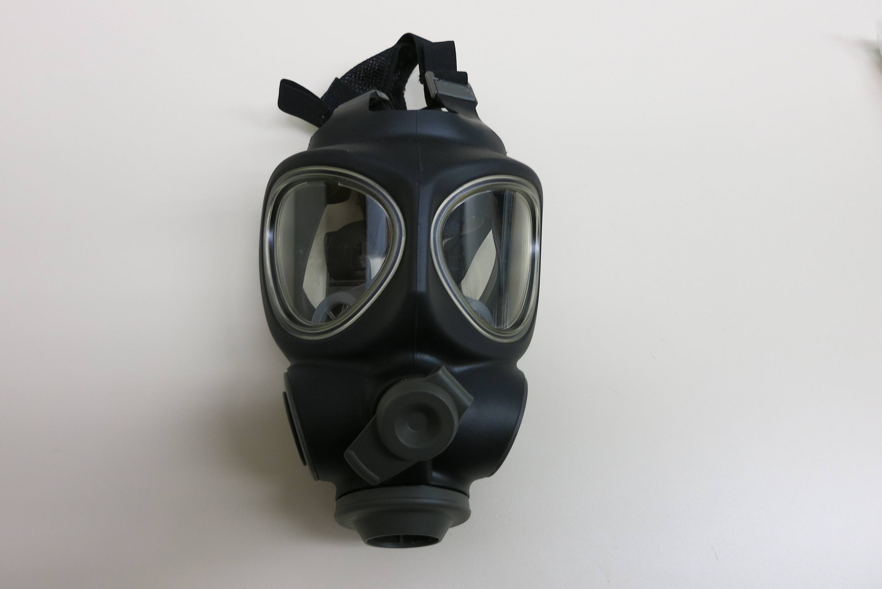 A 14 Year Old Male Student Was Arrested By Customs For Selling Anti Virus Masks Online For Selling Strategic Items The Limited Times