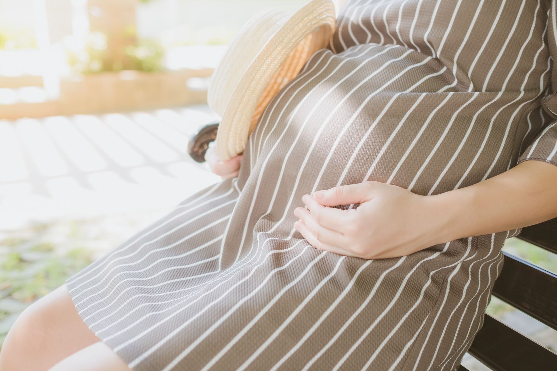孕婦可通過曬太陽來獲取維他命D。（圖片：Shutterstock）