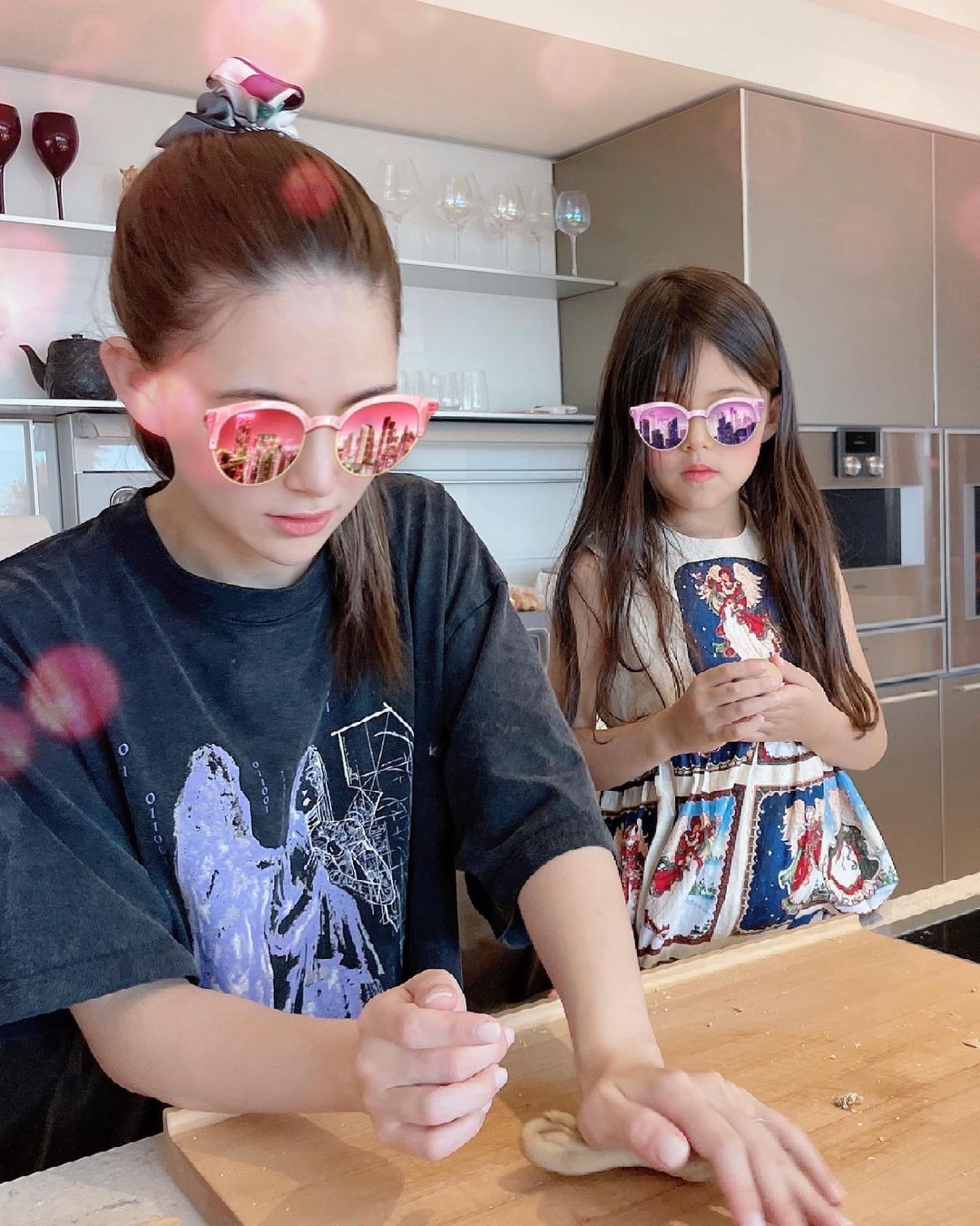 昆凌激罕曬女兒正面靚樣。(昆凌ig) 昆凌激罕曬女兒正面靚樣。(昆凌ig)