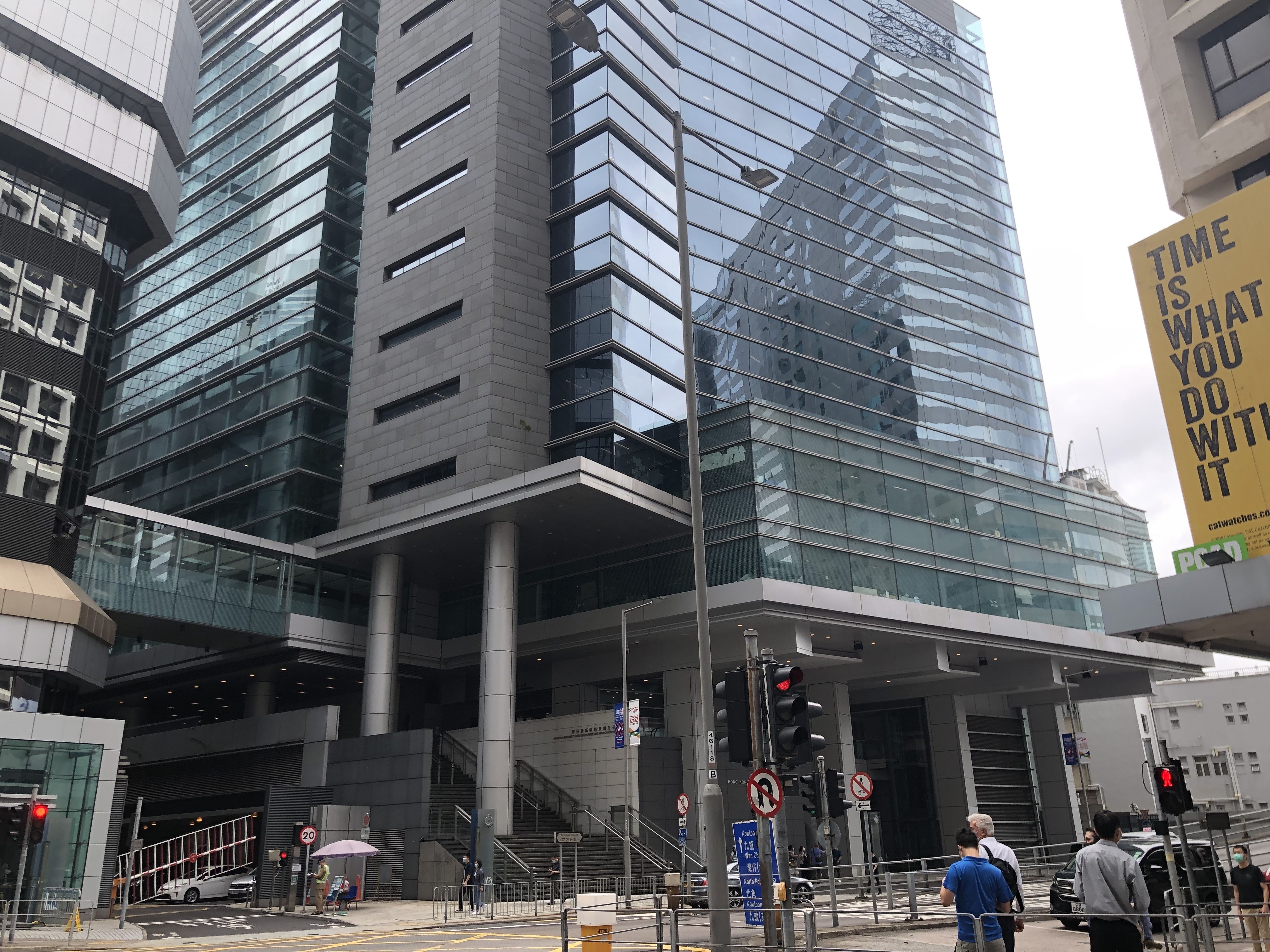 一度確診男警樣本有科興疫苗病毒株袁國勇：診所污染樣本包