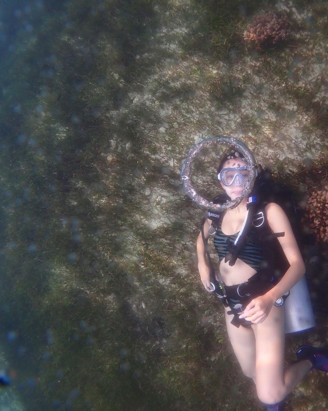 麦明诗经常在社交网站大晒在海底拍摄的写真照。（IG@louisa_mak）