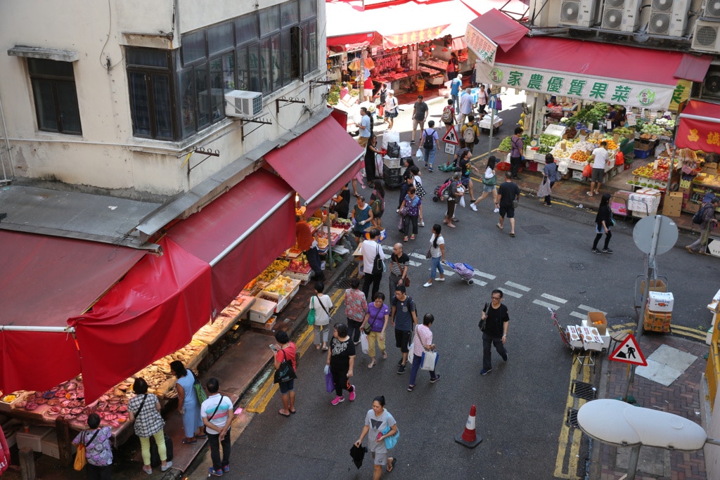 灣仔鵝頸街市檔戶售含獸藥 氯霉素 花蛤食安中心指令停售