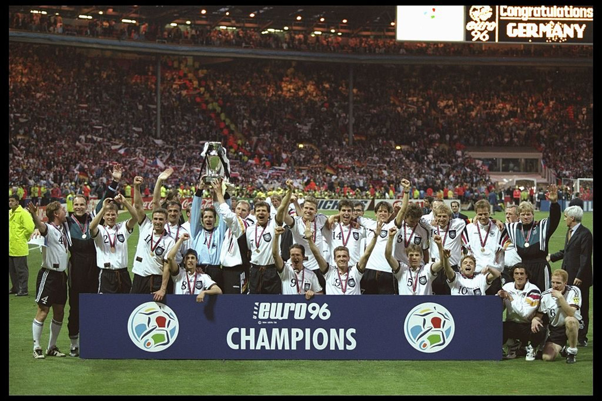 1996歐國盃冠軍：德國（23人名單）–27.15歲（Getty Images）