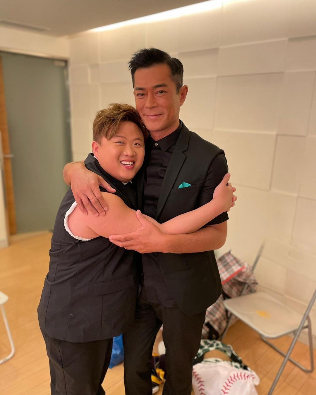 華裔明星收入排行榜| 周杰倫奪榜首賺26億港紙周迅4年吸20億