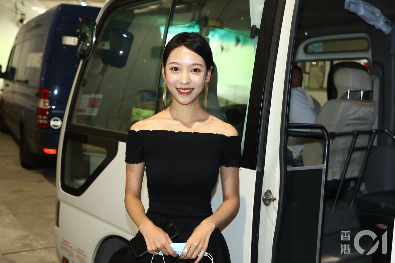 「翻版吳謹言」王嫿嫿,25歲 「翻版吳謹言」王嫿嫿,25歲