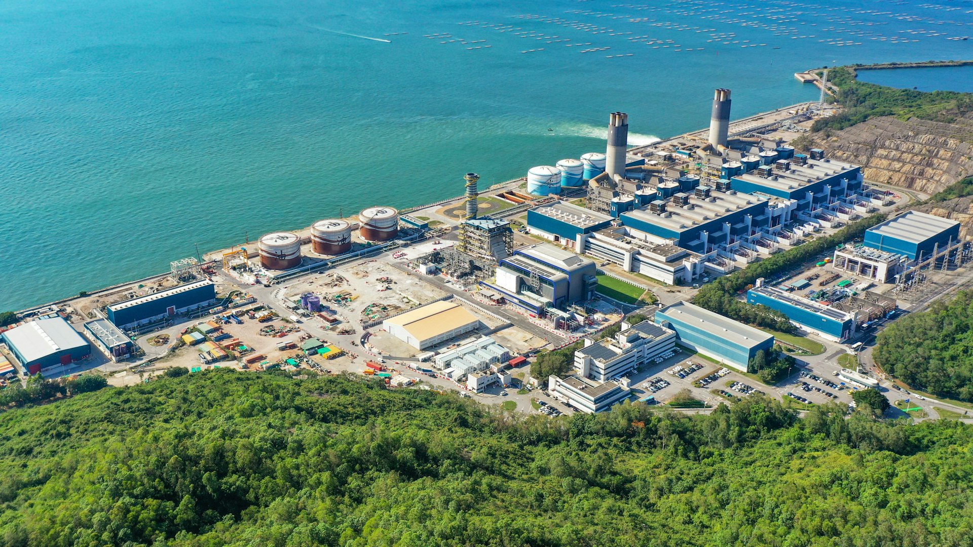 中電電壓驟降|四個月內三次同類事故 專家稱中電應檢視管理工作 中電電壓驟降|四個月內三次同類事故 專家稱中電應檢視管理工作
