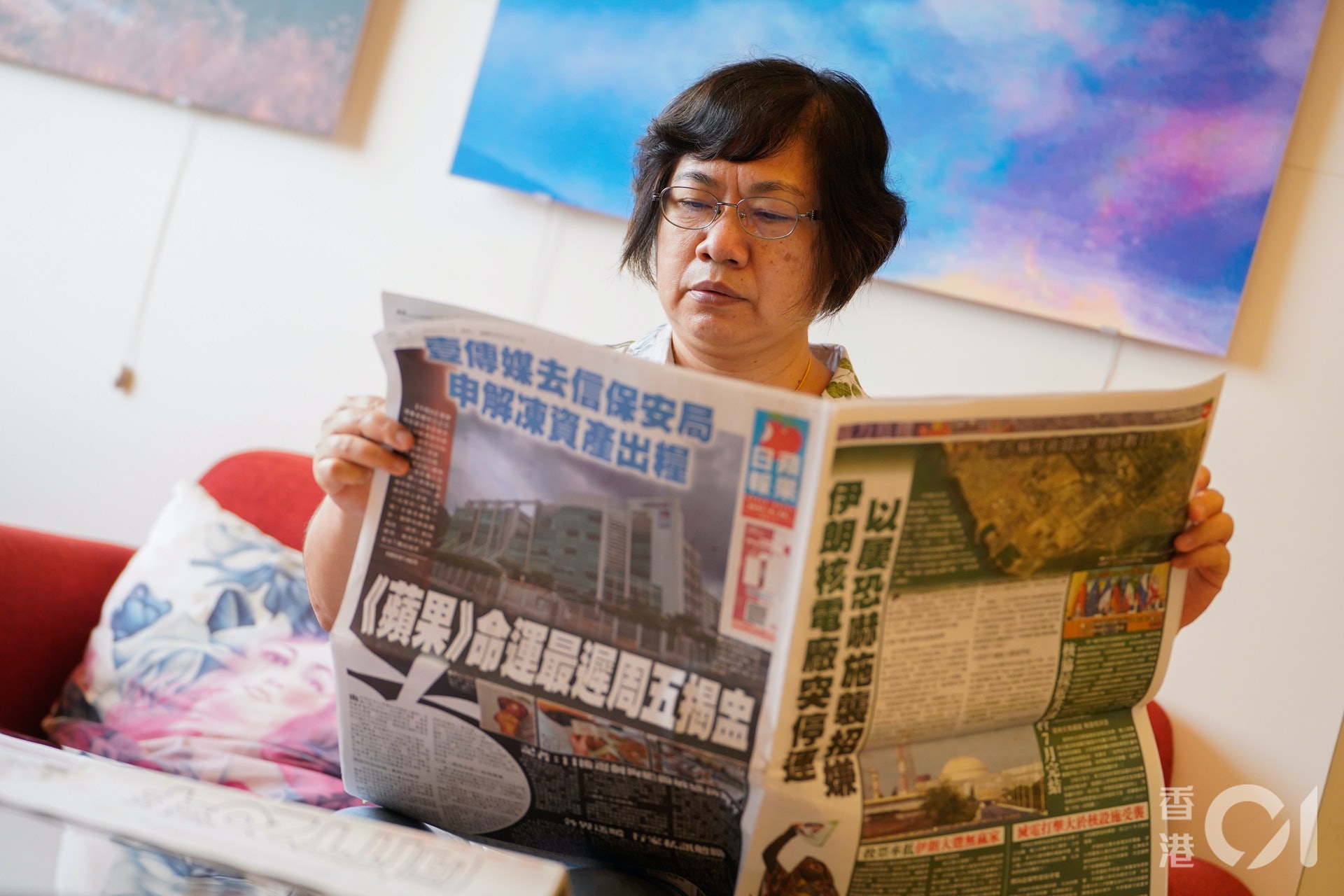 梁麗娟對《蘋果日報》停刊亦感可惜，擔心削弱了本港傳媒的多元化程度。（廖雁雄攝）