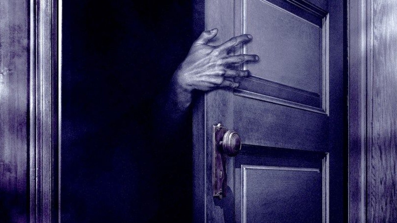 猛鬼旅館 夜半有人狂扭門把監視器影唔到人然後天光先最恐怖 猛鬼旅館 夜半有人狂扭門把監視器影唔到人然後天光先最恐怖