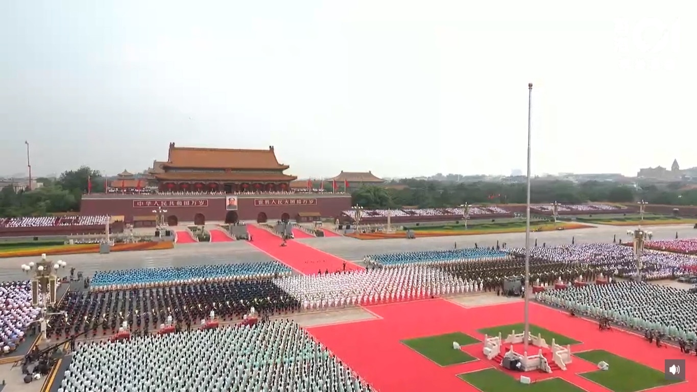 (01直播截圖) (01直播截圖)