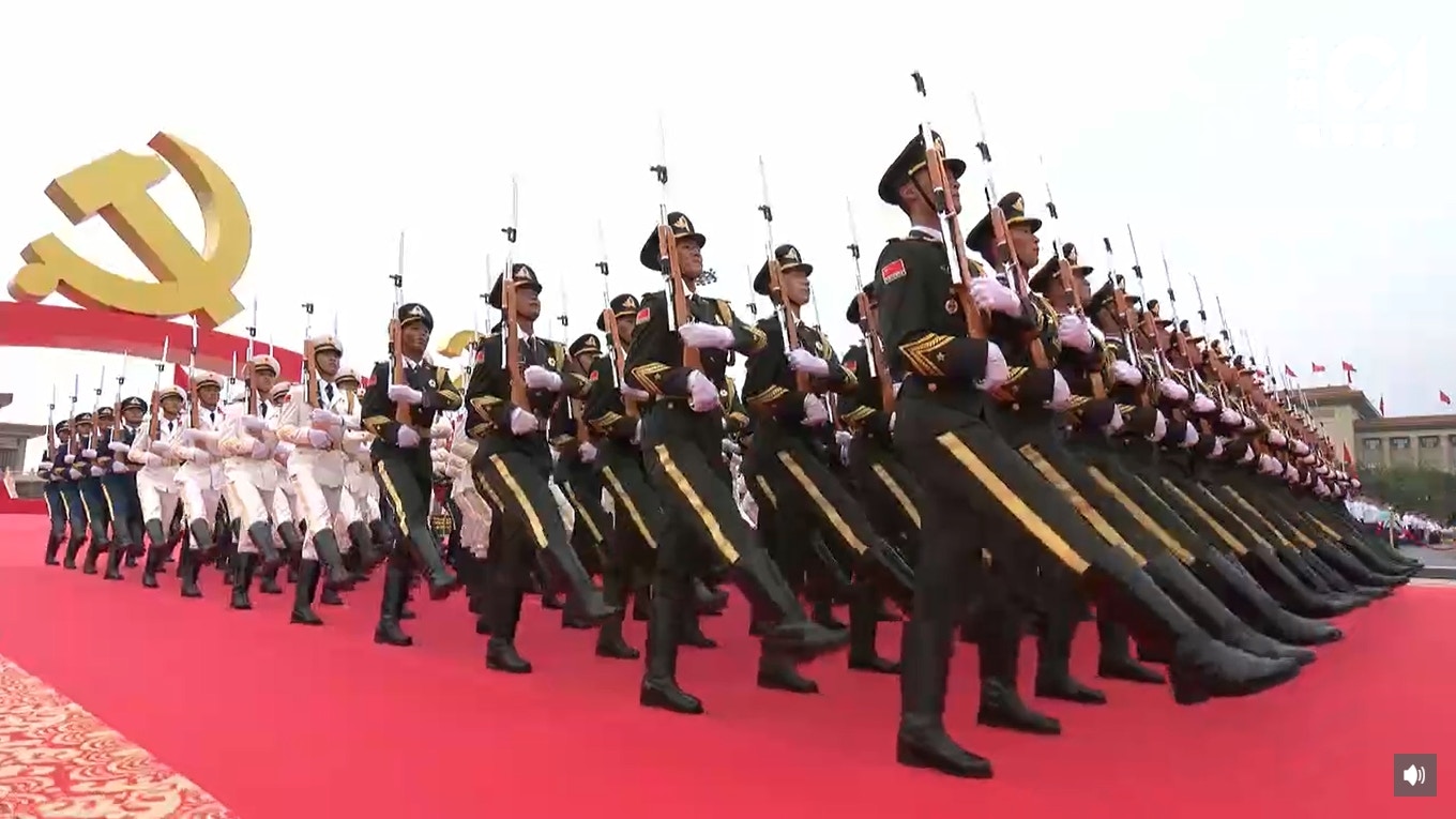 (01直播截圖) (01直播截圖)