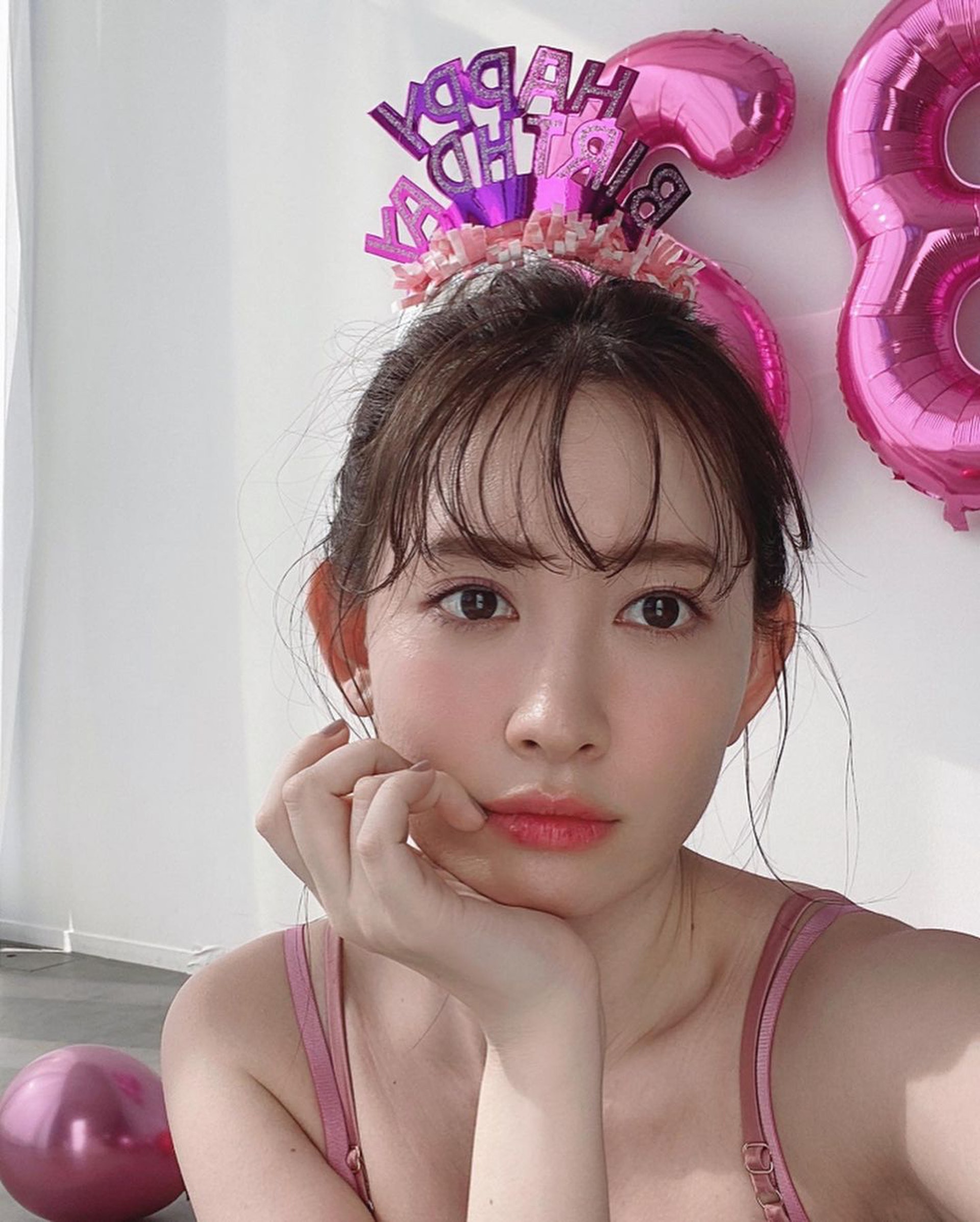初老|33歳小嶋陽菜「0元變美」 10種生活小改變:微笑防嘴角衰老 初老|33歳小嶋陽菜「0元變美」 10種生活小改變:微笑防嘴角衰老