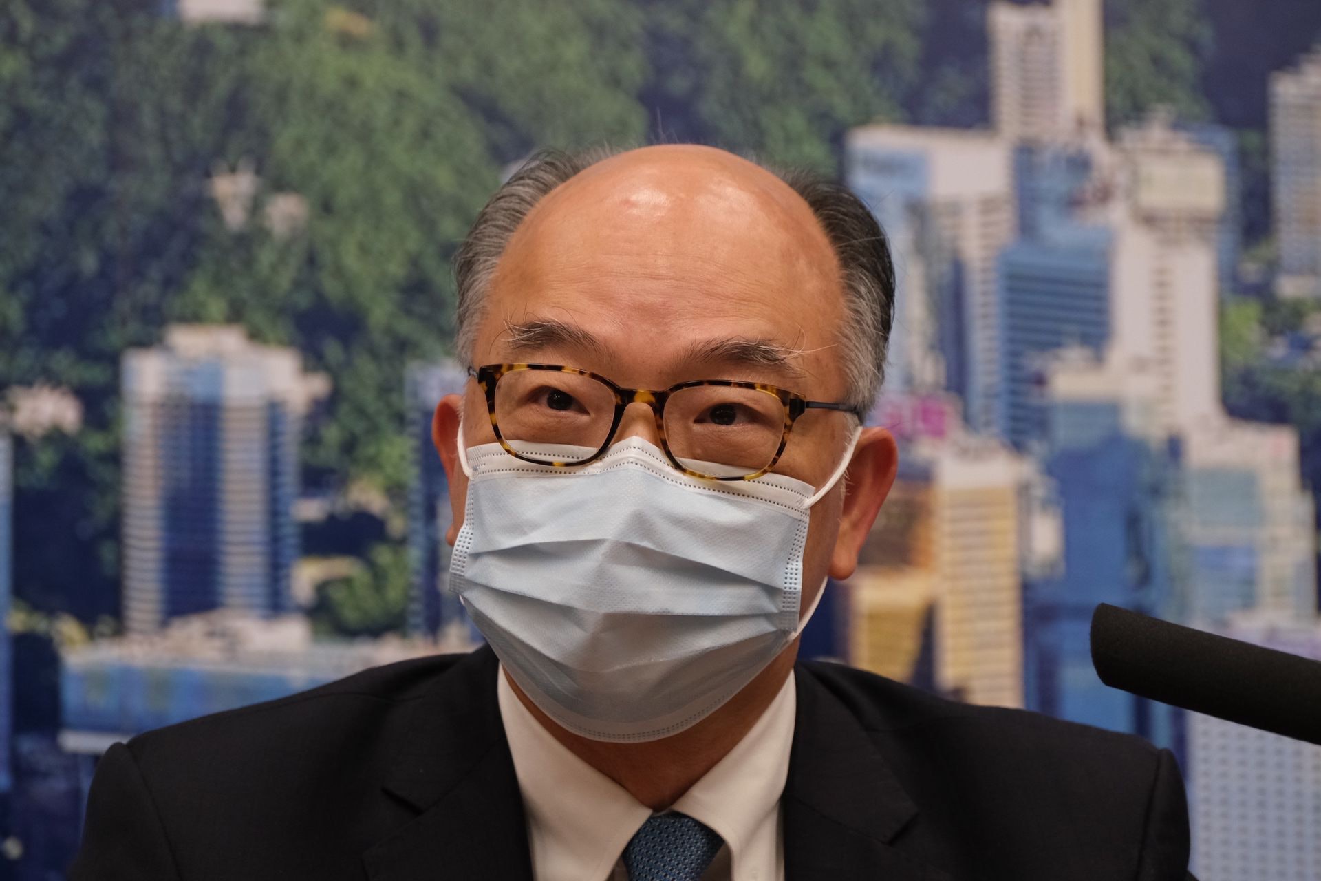 陳帆稱,如果業主以鎖房門等行動,令租戶不能繼續使用單位,初犯者最高罰款50萬元及監禁12個月,再犯者最高罰款100萬元及監禁3年,強調必需要嚴肅處理。(資料圖片/盧翊銘攝) 陳帆稱,如果業主以鎖房門等行動,令租戶不能繼續使用單位,初犯者最高罰款50萬元及監禁12個月,再犯者最高罰款100萬元及監禁3年,強調必需要嚴肅處理。(資料圖片/盧翊銘攝)