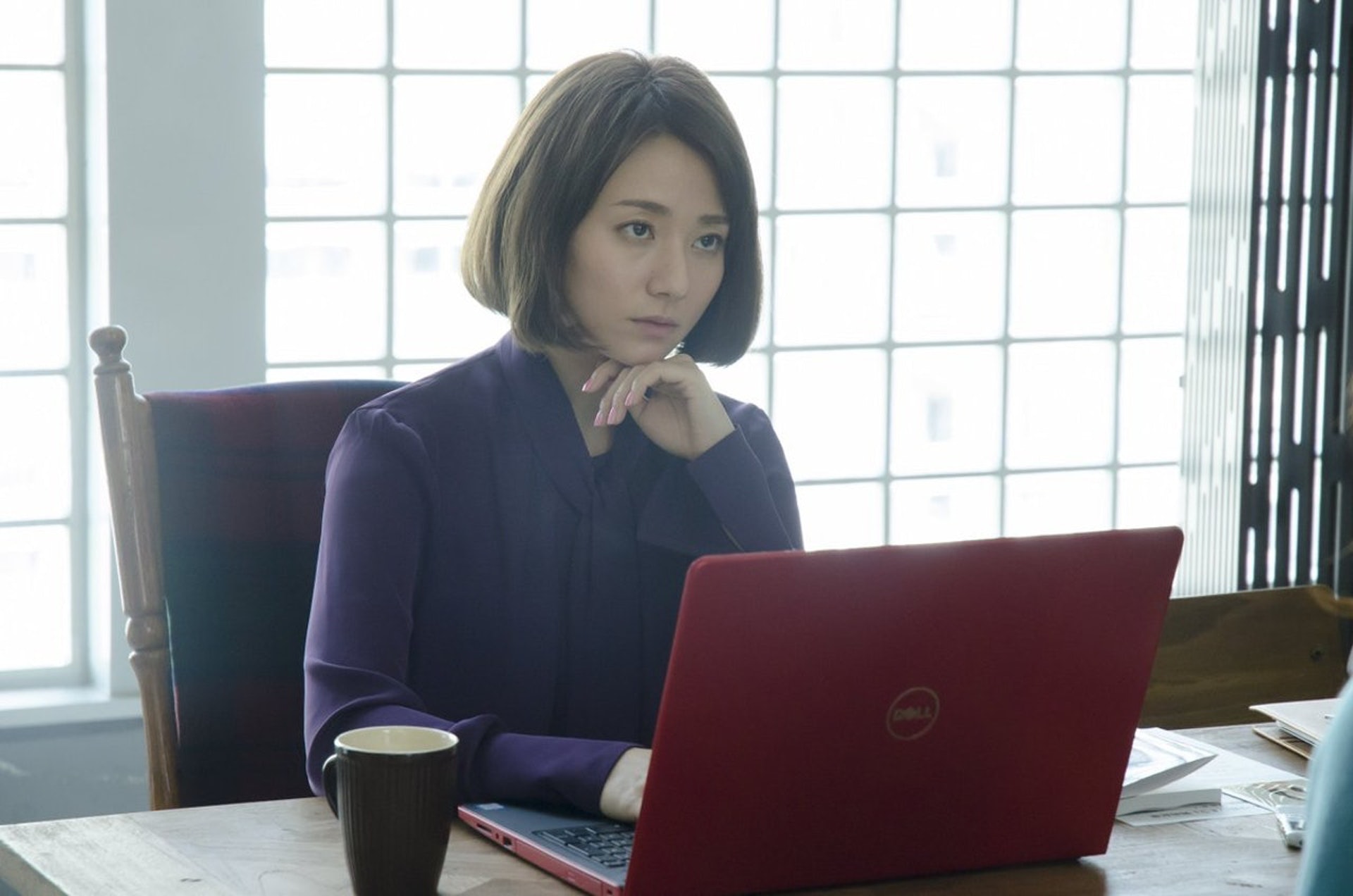 打工仔主動與上司溝通,有助增加上司對自己的信任度。(《伊藤君A to E》劇照) 打工仔主動與上司溝通,有助增加上司對自己的信任度。(《伊藤君A to E》劇照)