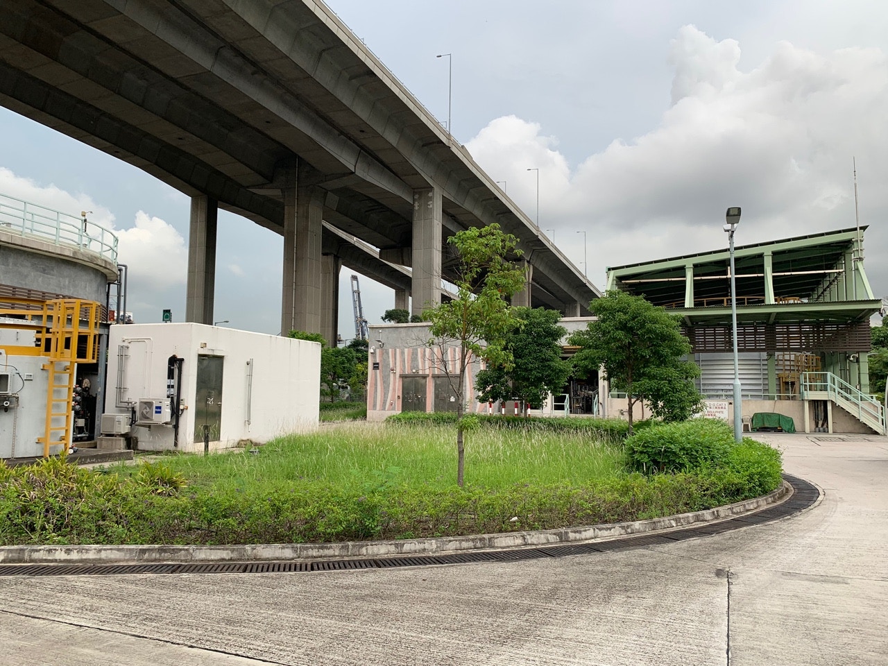 渠務署缺漂白水　昂船洲污水廠周一起減劑量　影響荃灣泳灘水質