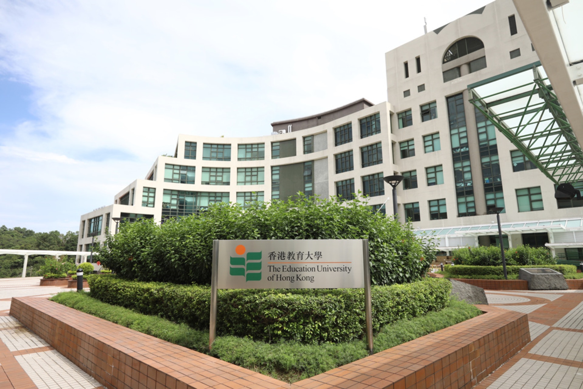 教育大學今年共有73名學者入選名單,較去年大幅增加逾三成,創下創校以來歷史新高。