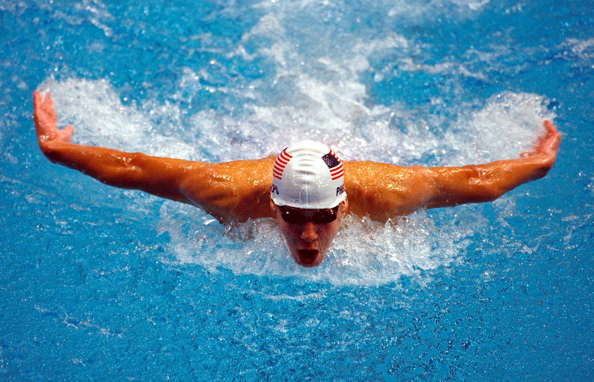 菲比斯在悉尼奧運登場，年僅15歲。（Getty Images）