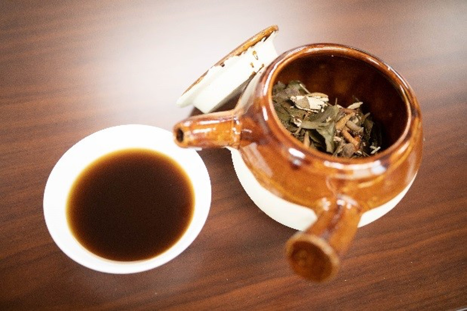 朱古力瘤及多囊性卵巢症成因皆與肝脾腎功能失調有關,中醫可處方清熱消炎、補腎的藥物進行調理。(圖片:德善堂) 朱古力瘤及多囊性卵巢症成因皆與肝脾腎功能失調有關,中醫可處方清熱消炎、補腎的藥物進行調理。(圖片:德善堂)