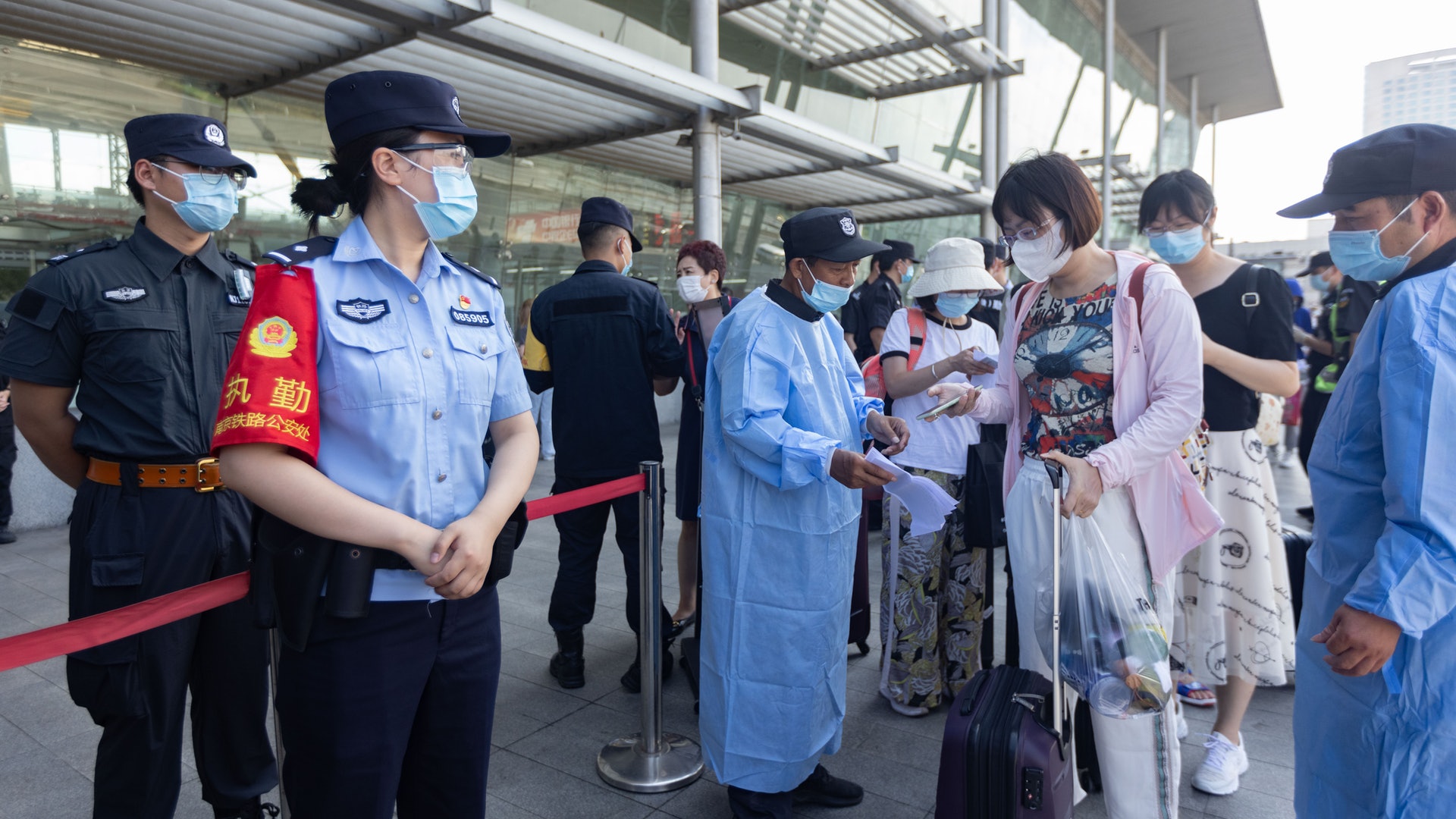 新冠肺炎|廣東中山現一宗陽性 坦洲鎮實施道路管控「只進不出」 新冠肺炎|廣東中山現一宗陽性 坦洲鎮實施道路管控「只進不出」