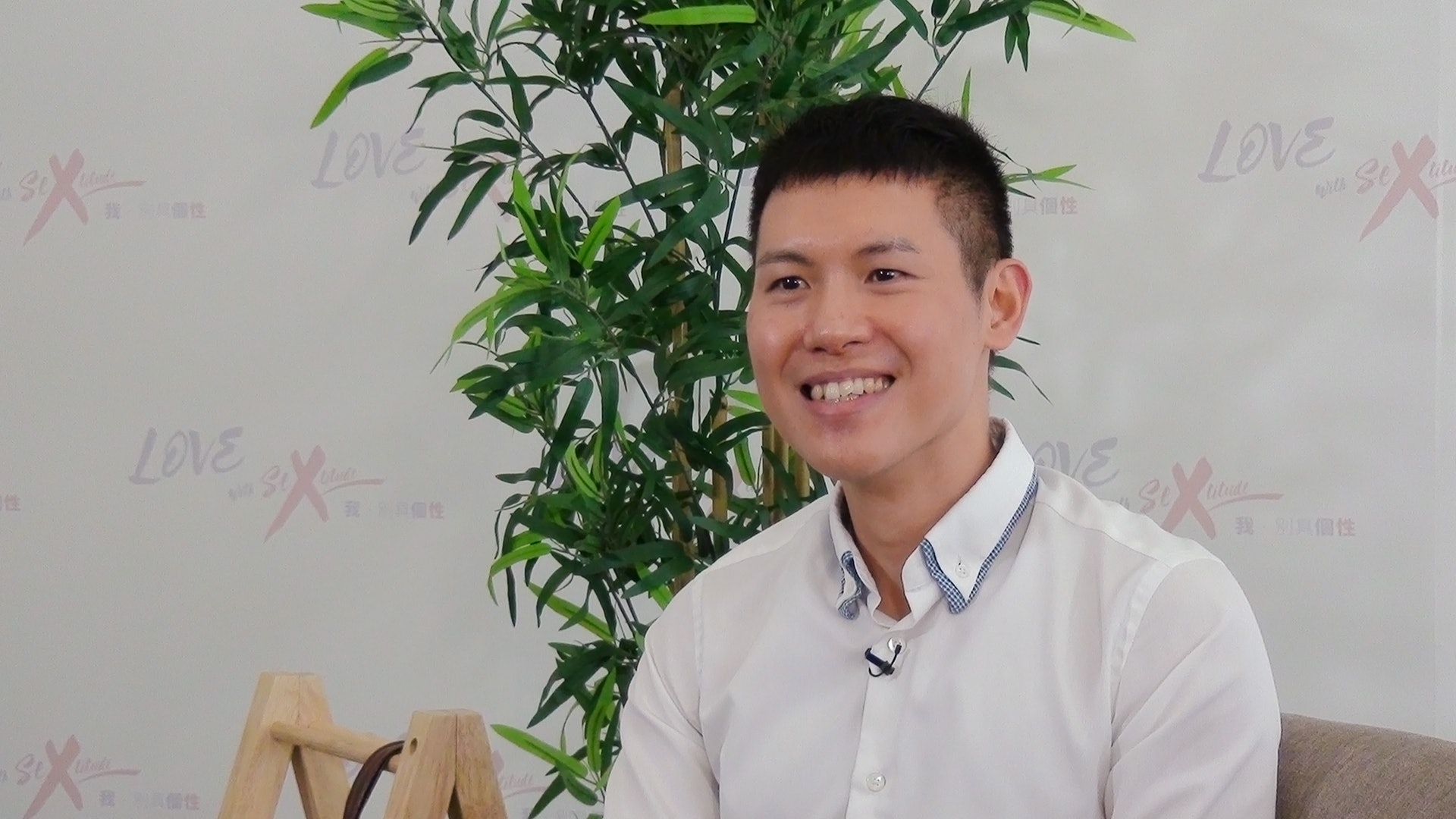 臨床心理學家譚嘉恒博士(Dr. Barry TAM)指,市民若想進行愛滋病病毒檢測,可向政府部門或社福機構查詢,也可到連鎖藥房購買自我檢測包。 臨床心理學家譚嘉恒博士(Dr. Barry TAM)指,市民若想進行愛滋病病毒檢測,可向政府部門或社福機構查詢,也可到連鎖藥房購買自我檢測包。
