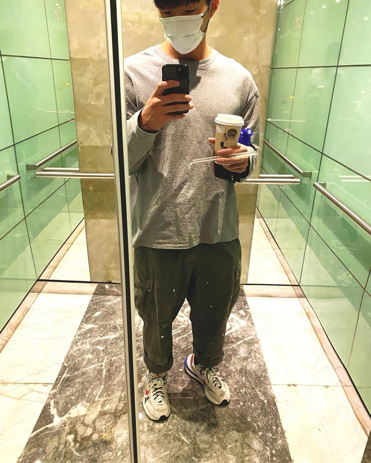 作為潮流愛好者,Nike sacai Vaporwaffle當然不少得,還要是原祖的阿金鞋配色。(cheungkalonggggg) 作為潮流愛好者,Nike sacai Vaporwaffle當然不少得,還要是原祖的阿金鞋配色。(cheungkalonggggg)