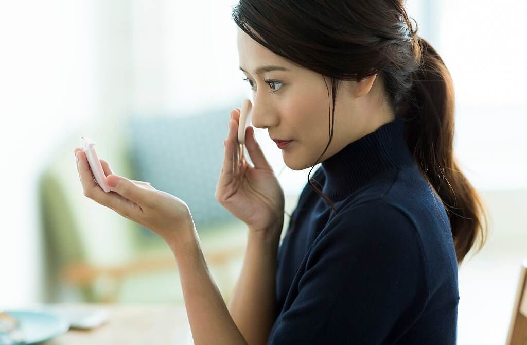 女士們想保青春及延遲衰老，應及早進行保養。（圖：Shutterstock）