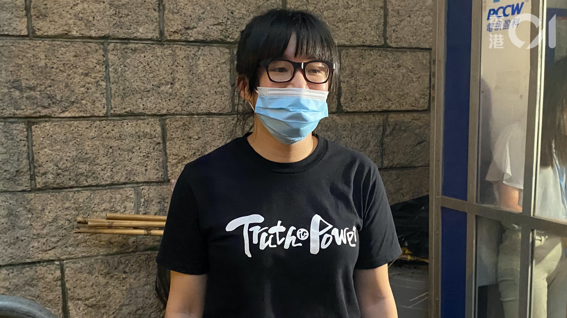 鄒幸彤涉六四案在高院獲准保釋 離開法院時形容是個小勝利 鄒幸彤涉六四案在高院獲准保釋 離開法院時形容是個小勝利