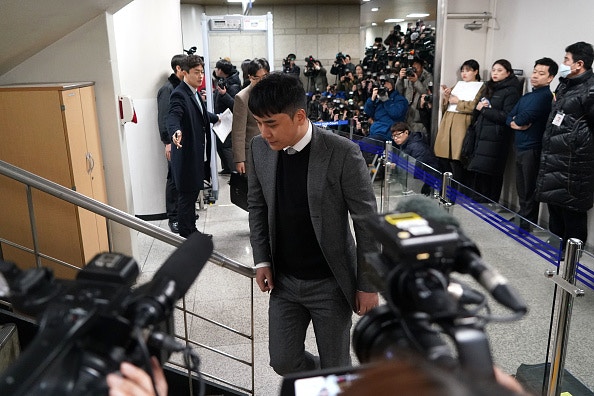 BIGBANG勝利早前上庭的情況（Gettyimages）