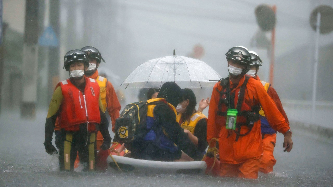 日本多個地區持續暴雨 九州山泥傾瀉1死2失蹤 日本多個地區持續暴雨 九州山泥傾瀉1死2失蹤