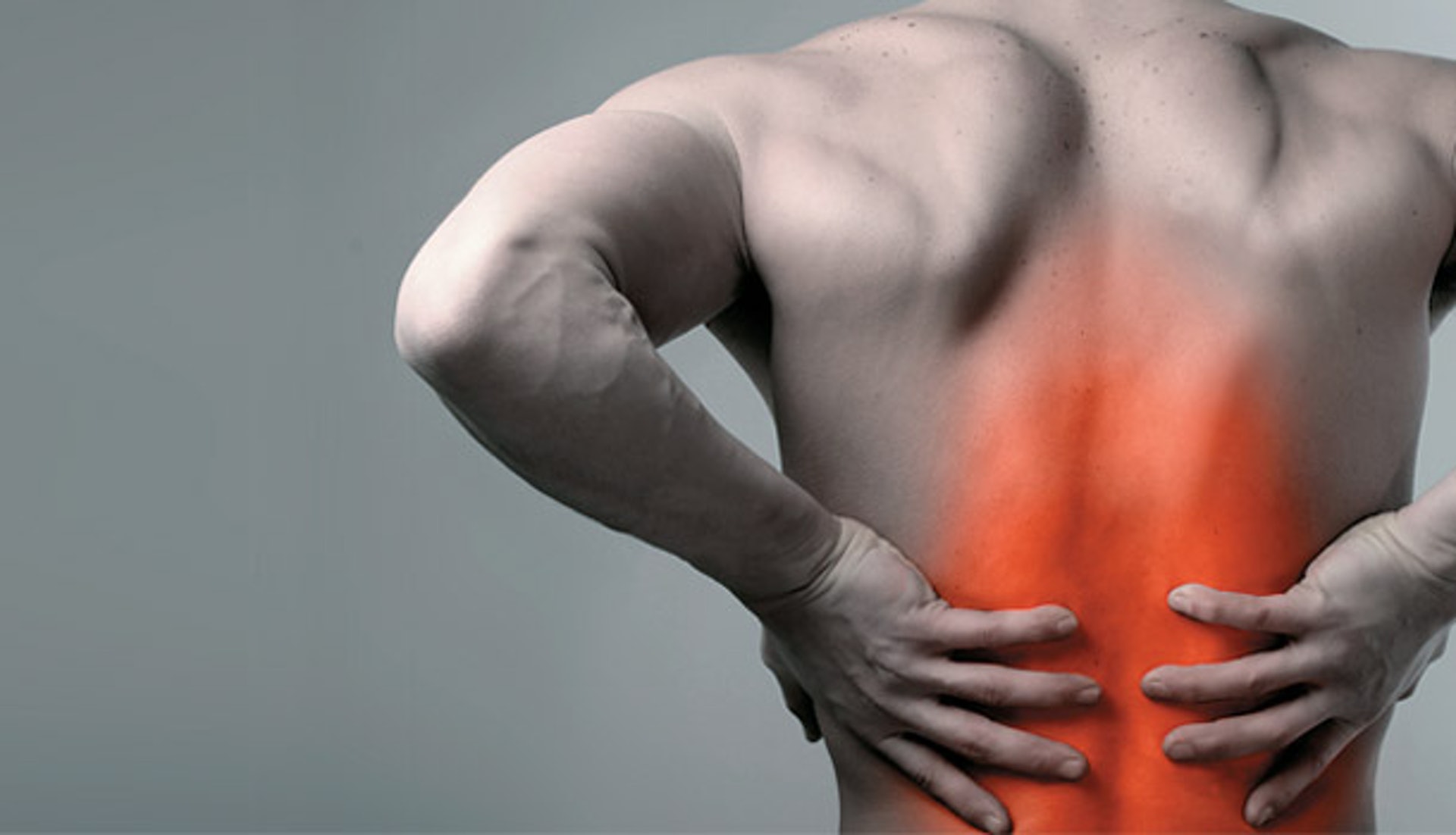 背部疼痛有時會延伸至手指，令手指關節有緊繃感。（圖片：common health）