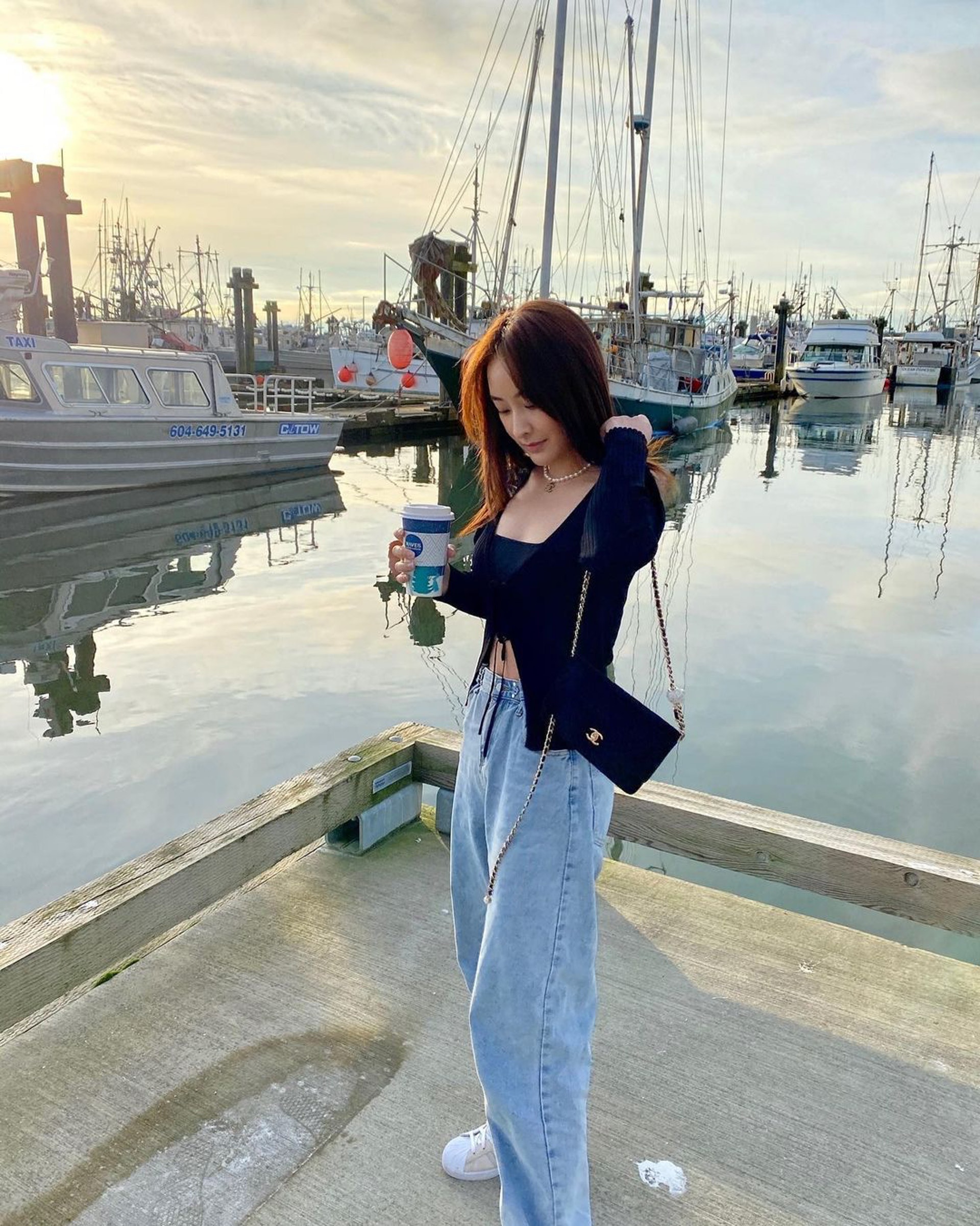 Wallet on Chain集結銀包與手袋多功能於一身,成為近年女生的新寵。(missjni@Instagram) Wallet on Chain集結銀包與手袋多功能於一身,成為近年女生的新寵。(missjni@Instagram)