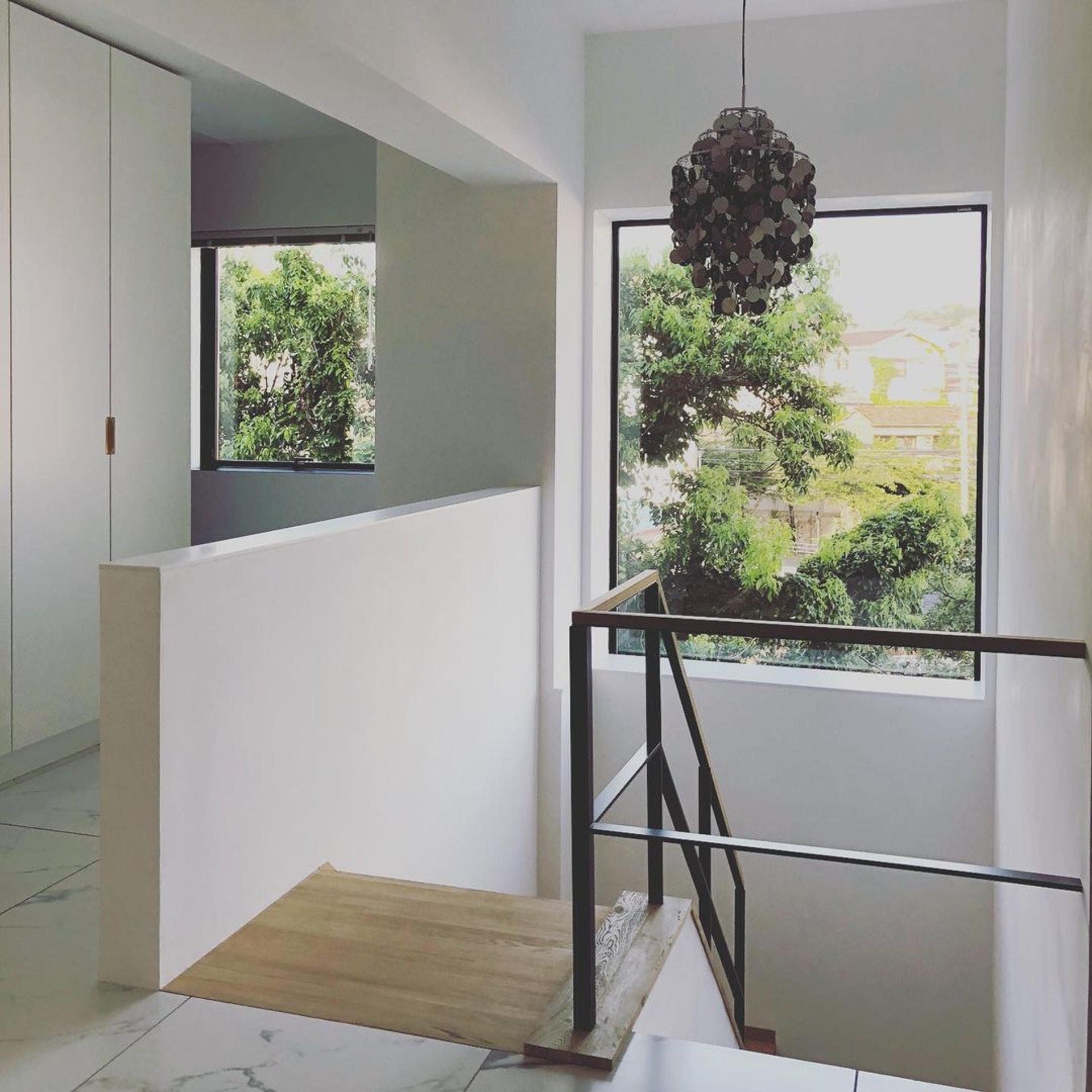樋口明日嘉現於日本居住,家中空間感極大,生活過得愜意富貴。(asuka__higuchi@ig) 樋口明日嘉現於日本居住,家中空間感極大,生活過得愜意富貴。(asuka__higuchi@ig)
