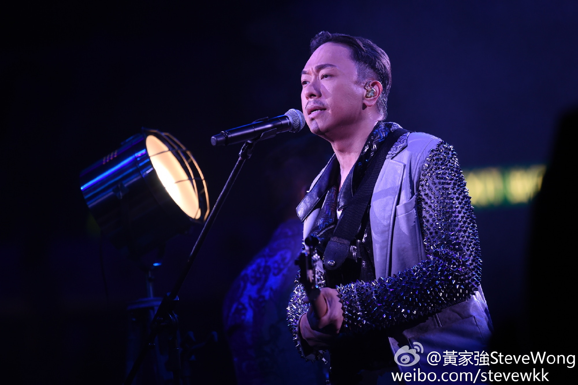 黃家強同樣受到粉絲愛戴。(微博圖片) 黃家強同樣受到粉絲愛戴。(微博圖片)