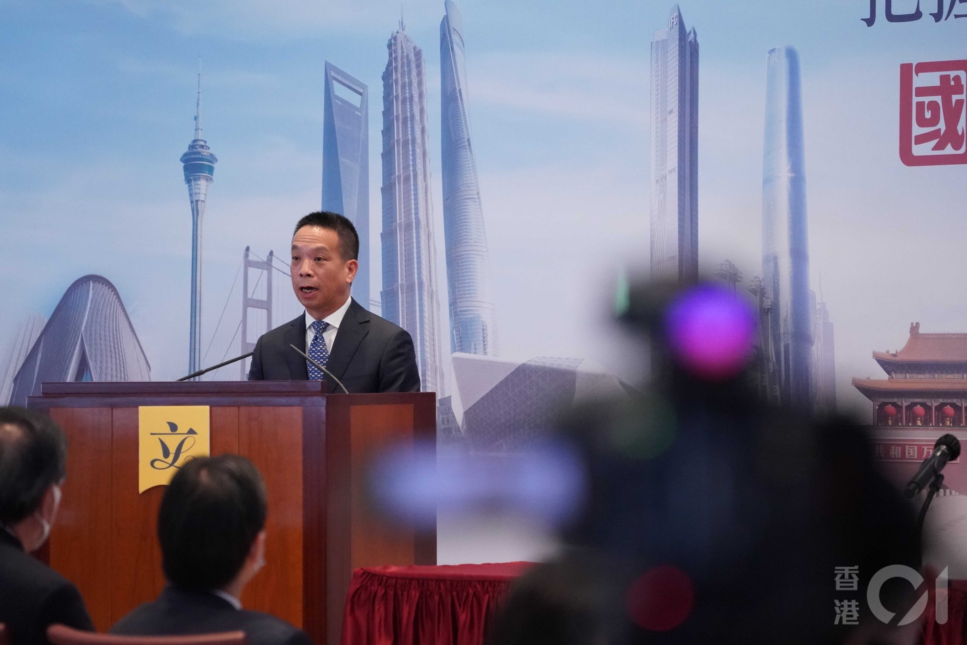 港澳辦副主任黃柳權出席立法會「十四五規劃」宣講會。(資料圖片) 港澳辦副主任黃柳權出席立法會「十四五規劃」宣講會。(資料圖片)